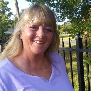 Meet your Posher, Dee